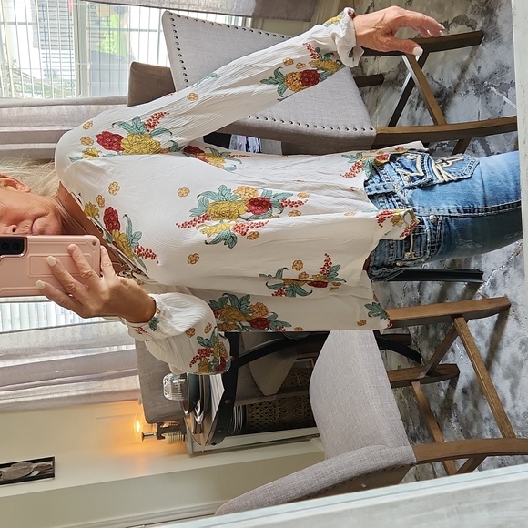 Coco + Jameison - Picture 3 of 10